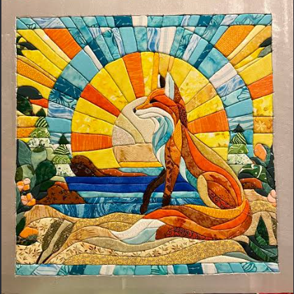 Quadro de raposa em tecido ao lado de um lago, com sol dourado e céu azul